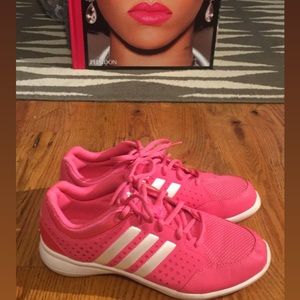 Pink adidas 👟💕